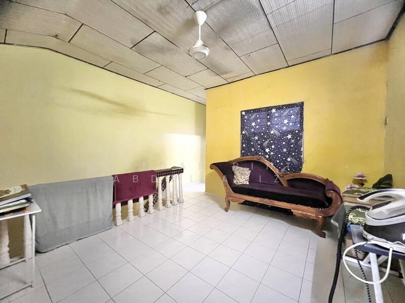 Taman Lindungan Jaya PJS 4 Petaling Jaya untuk Untuk Dijual - RM 470,000, Feb 2026 - Living Room - PropertyGuru.com.my