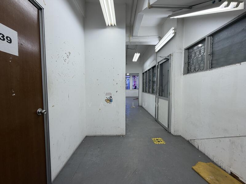 Shop / Office for Rent in Petaling Jaya (Selangor) - Ivan Lum - Corridor - PropertyGuru.com.my