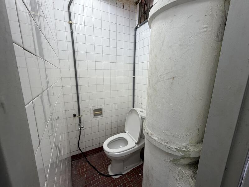 Shop / Office for Rent in Petaling Jaya (Selangor) - Ivan Lum - Bathroom - PropertyGuru.com.my