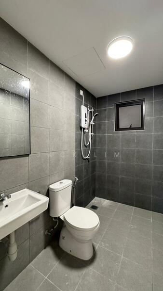 Vierra Residence untuk Untuk Disewa - RM 1,800 /bulan, Feb 2026 - Bathroom - PropertyGuru.com.my