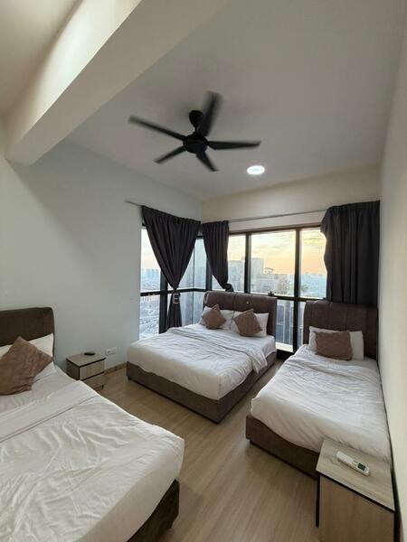 Service Residence for Rent at Icon Residenz 1 @ Icon City - Kew . - Bedroom - PropertyGuru.com.my