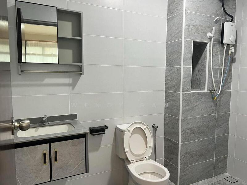 KSL Residence 2 @ Kangkar Tebrau untuk Untuk Disewa - RM 1,400 /bulan, Apr 2026 - Bathroom - PropertyGuru.com.my