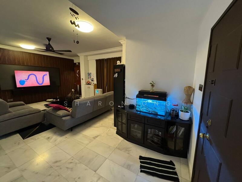 Aloha Tower Condominium untuk Untuk Dijual - RM 480,000, Feb 2026 - Living Room - PropertyGuru.com.my