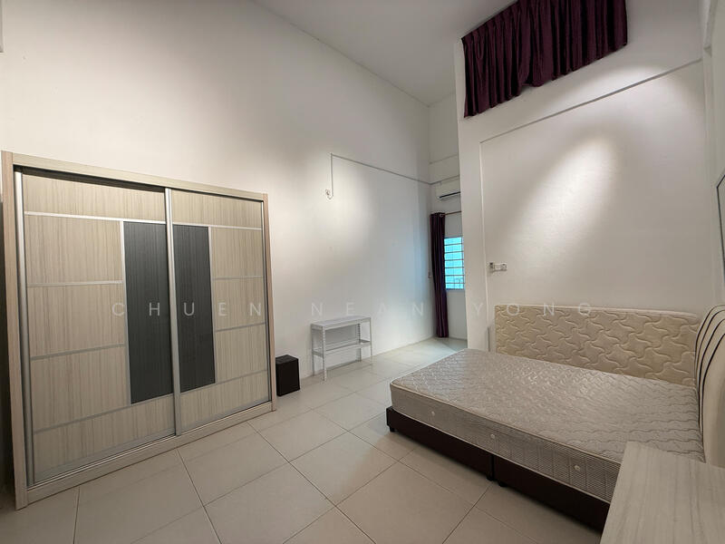Semi-Detached House for Rent in Senadin (Miri) - Chuen Nean Yong - Bedroom - PropertyGuru.com.my