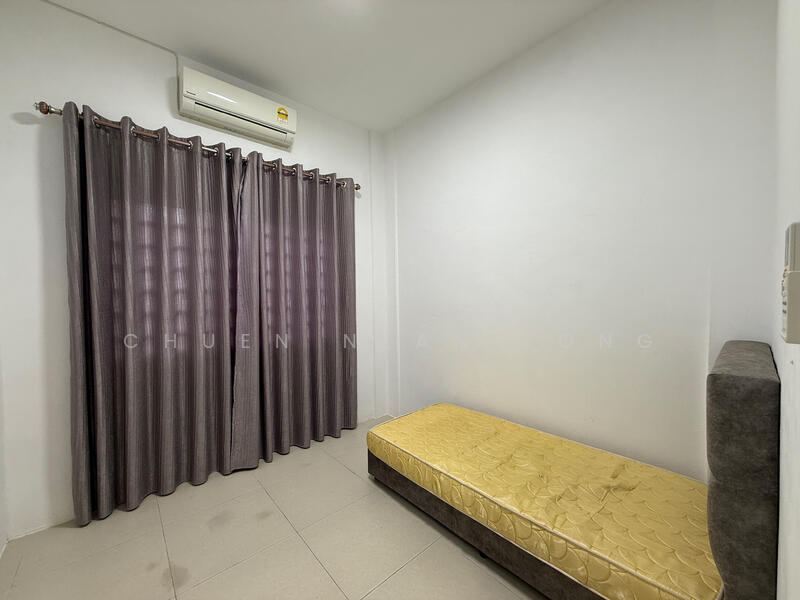 Semi-Detached House for Rent in Senadin (Miri) - Chuen Nean Yong - Bedroom - PropertyGuru.com.my