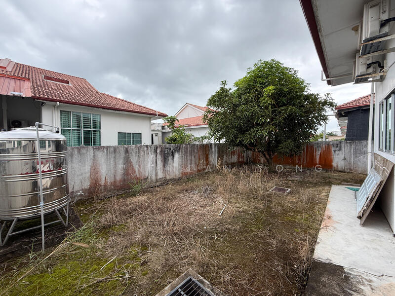 Semi-Detached House for Rent in Senadin (Miri) - Chuen Nean Yong - Exterior - PropertyGuru.com.my