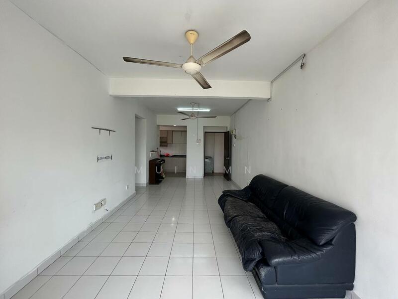 Apartment for Sale at Alam Budiman (Sri Budiman) - Muin Mn - Living Room - PropertyGuru.com.my