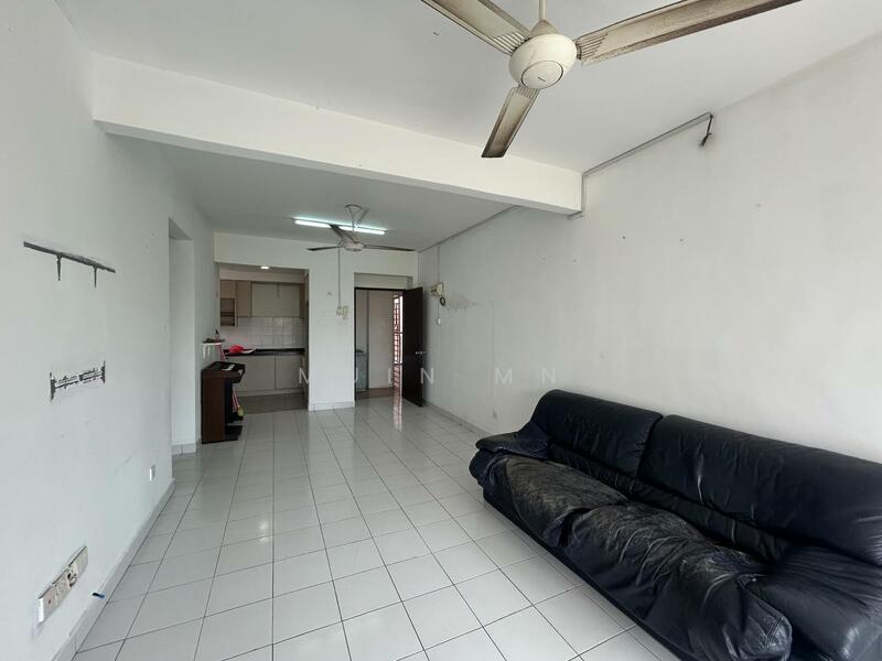 Apartment for Sale at Alam Budiman (Sri Budiman) - Muin Mn - Living Room - PropertyGuru.com.my