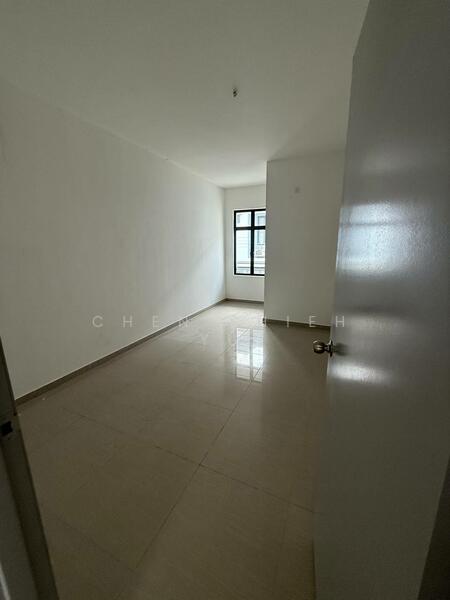 2-storey Terraced House for Sale in Taman Bestari Indah (Ulu Tiram) - Chen Shieh Yu - Interior - PropertyGuru.com.my