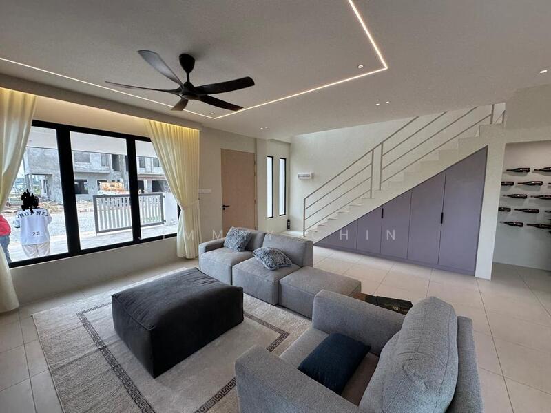 2-storey Terraced House for Sale in Kuching (Sarawak) - Jimmyy Chin - Living Room - PropertyGuru.com.my