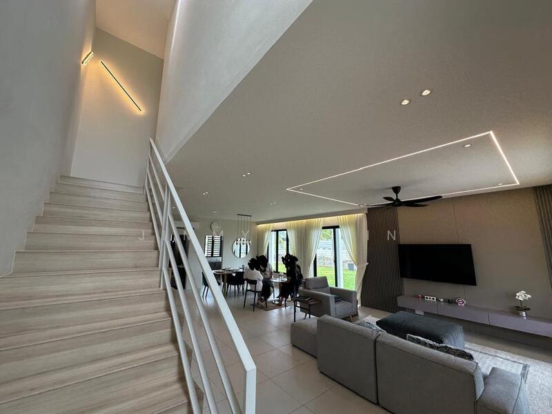 2-storey Terraced House for Sale in Kuching (Sarawak) - Jimmyy Chin - Living Room - PropertyGuru.com.my