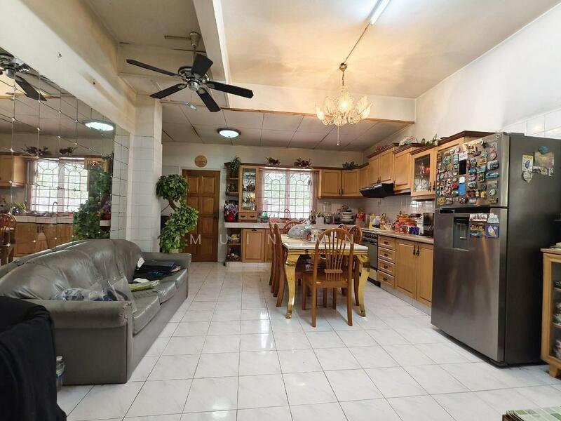 Seksyen 7 untuk Untuk Dijual - RM 875,000, Apr 2026 - Living Room - PropertyGuru.com.my