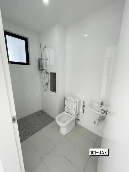 Semi-Detached House for Sale in Setia Alam (Selangor) - Cassey Lim - Bathroom - PropertyGuru.com.my