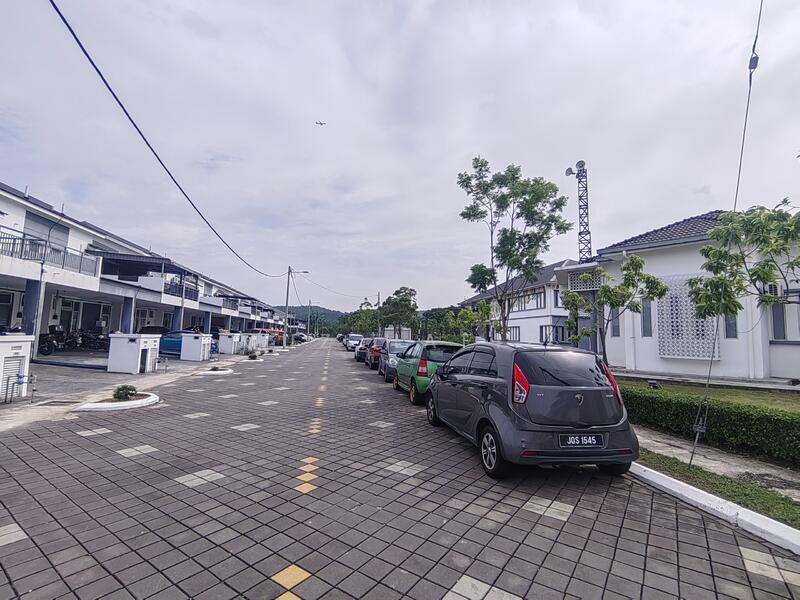 Townhouse for Sale in Kuala Selangor (Selangor) - Muz Hafiz - Exterior - PropertyGuru.com.my