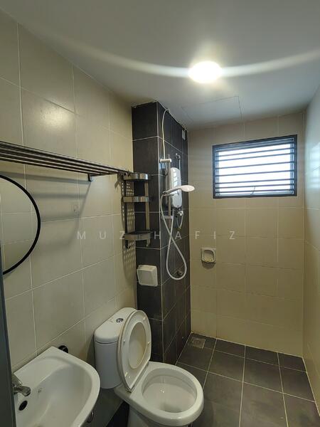 Townhouse for Sale in Kuala Selangor (Selangor) - Muz Hafiz - Bathroom - PropertyGuru.com.my