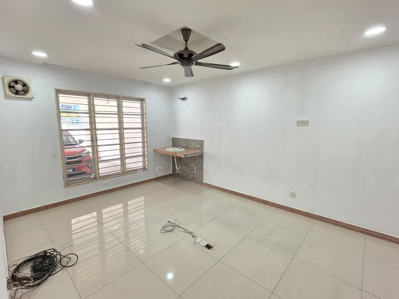 Seksyen 25 untuk Untuk Dijual - RM 888,000, Mac 2026 - Working Space - PropertyGuru.com.my