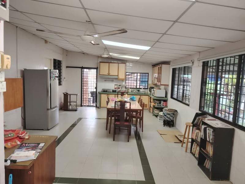 Semi-Detached House for Sale in Tanjung Tokong (Penang) - Ronald Ng - Kitchen - PropertyGuru.com.my