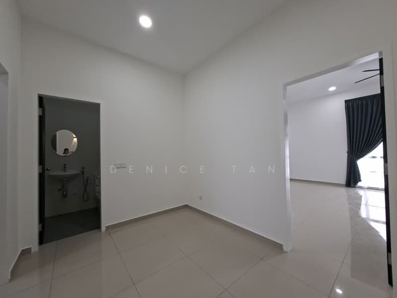 Attleborough / Tate Bilston 22'x65' @ Eco Botanic untuk Untuk Disewa - RM 4,300 /bulan, Mac 2026 - Upstairs landing area - PropertyGuru.com.my