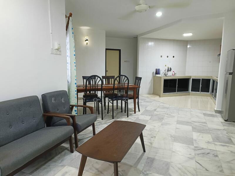 Condominium for Sale at Polo Park - Elston Chong - Living Room - PropertyGuru.com.my