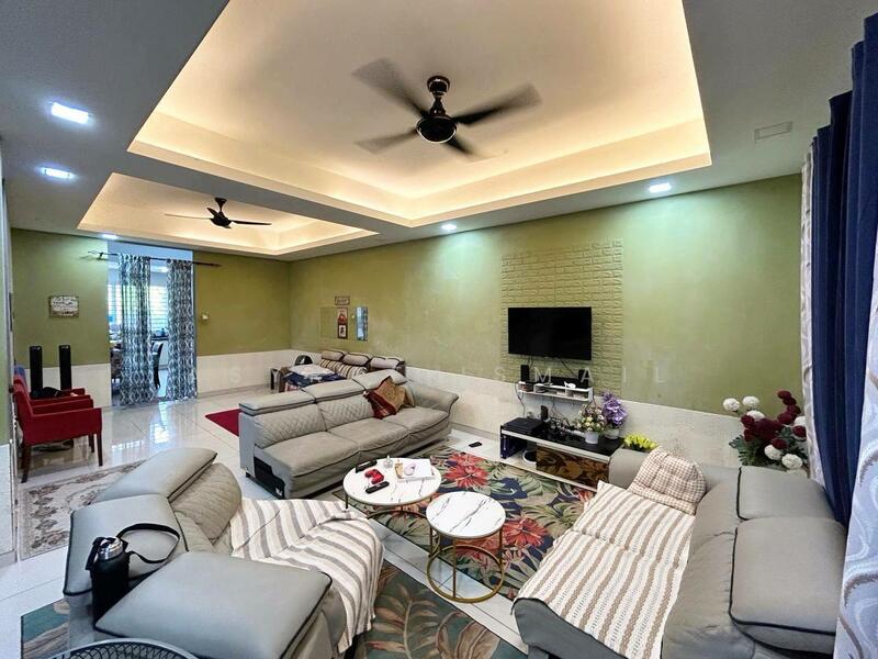 2-storey Terraced House for Sale in TTDI Grove (Kajang) - Asyraf Ismail - Living Room - PropertyGuru.com.my