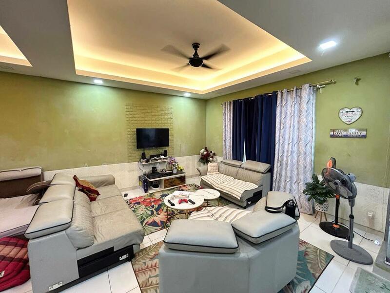 2-storey Terraced House for Sale in TTDI Grove (Kajang) - Asyraf Ismail - Living Room - PropertyGuru.com.my