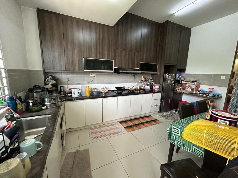 2-storey Terraced House for Sale in TTDI Grove (Kajang) - Asyraf Ismail - Kitchen - PropertyGuru.com.my