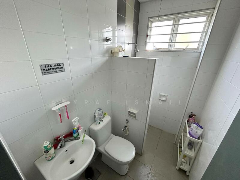 2-storey Terraced House for Sale in TTDI Grove (Kajang) - Asyraf Ismail - Bathroom - PropertyGuru.com.my