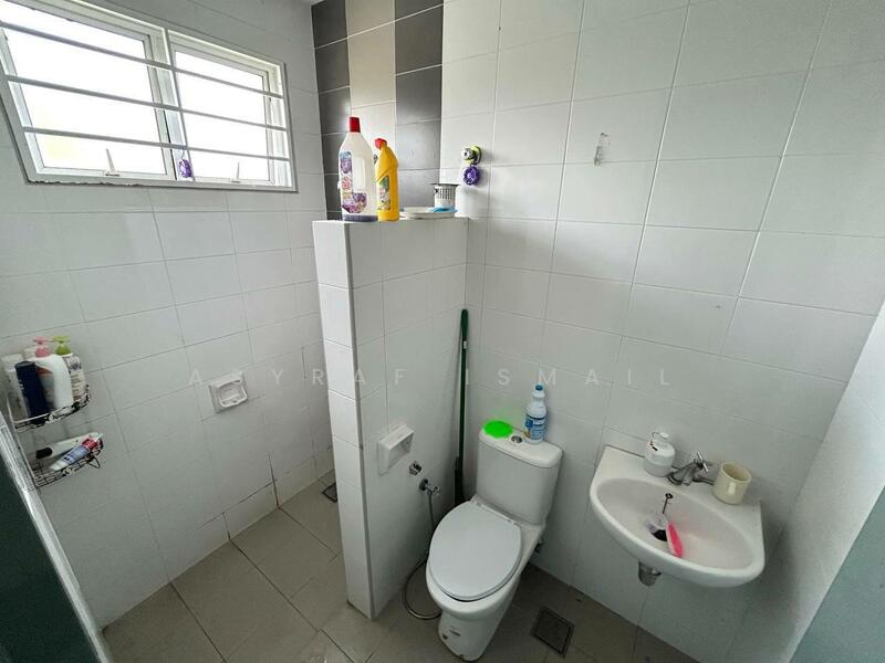 2-storey Terraced House for Sale in TTDI Grove (Kajang) - Asyraf Ismail - Bathroom - PropertyGuru.com.my