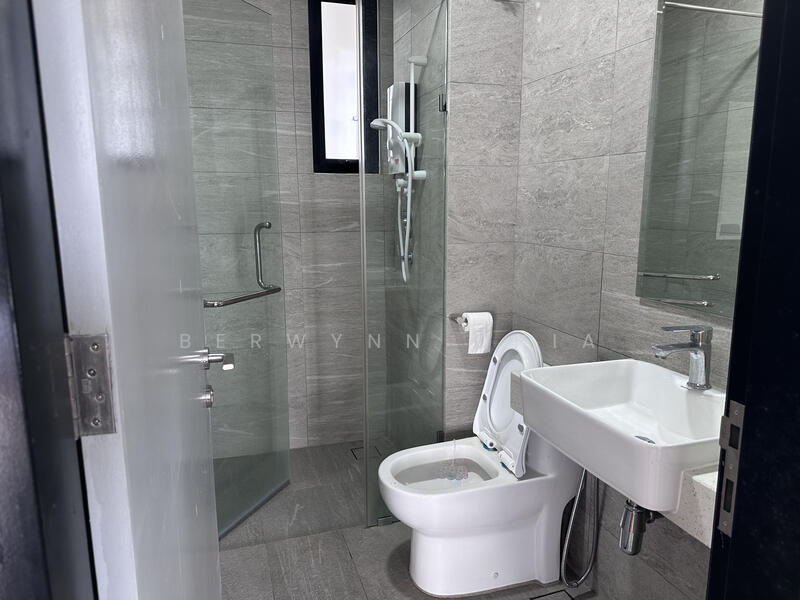 Condominium for Sale at Gems Residences - Berwynn Chia - Bathroom - PropertyGuru.com.my