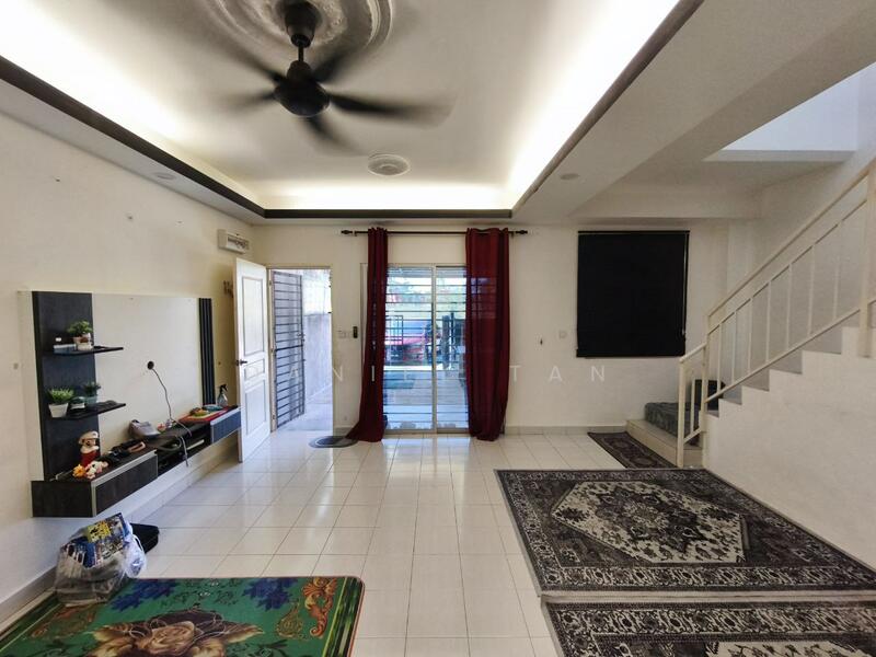 2-storey Terraced House for Sale in Bukit Beruntung (Selangor) - Daniel Tan - Living Room - PropertyGuru.com.my