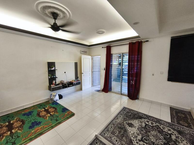 2-storey Terraced House for Sale in Bukit Beruntung (Selangor) - Daniel Tan - Living Room - PropertyGuru.com.my