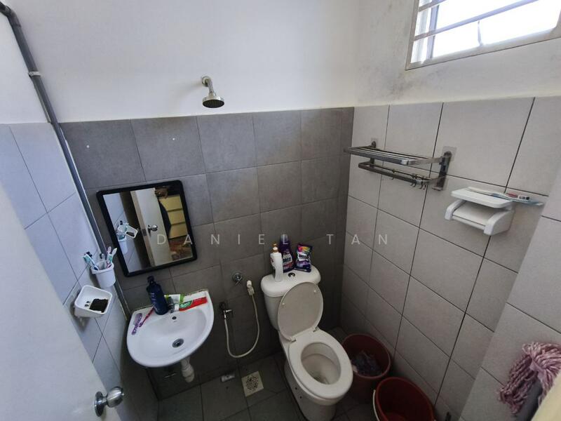 2-storey Terraced House for Sale in Bukit Beruntung (Selangor) - Daniel Tan - Bathroom - PropertyGuru.com.my