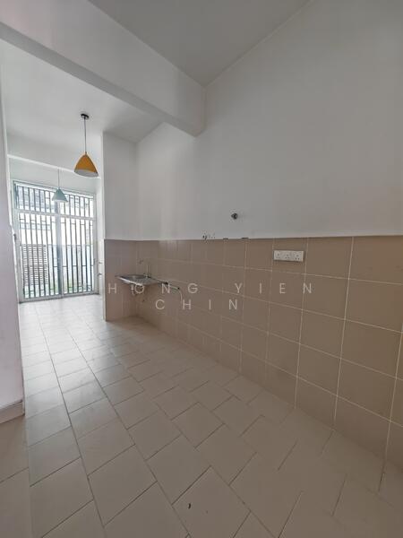 Garinia Elmina Gardens untuk Untuk Dijual - RM 930,000, Feb 2026 - Kitchen - PropertyGuru.com.my