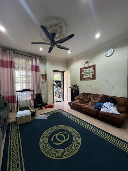 Semi-Detached House for Sale in Bandar Damansara Kuantan (Sungai Karang) - Azalee Abdullah - Living Room - PropertyGuru.com.my