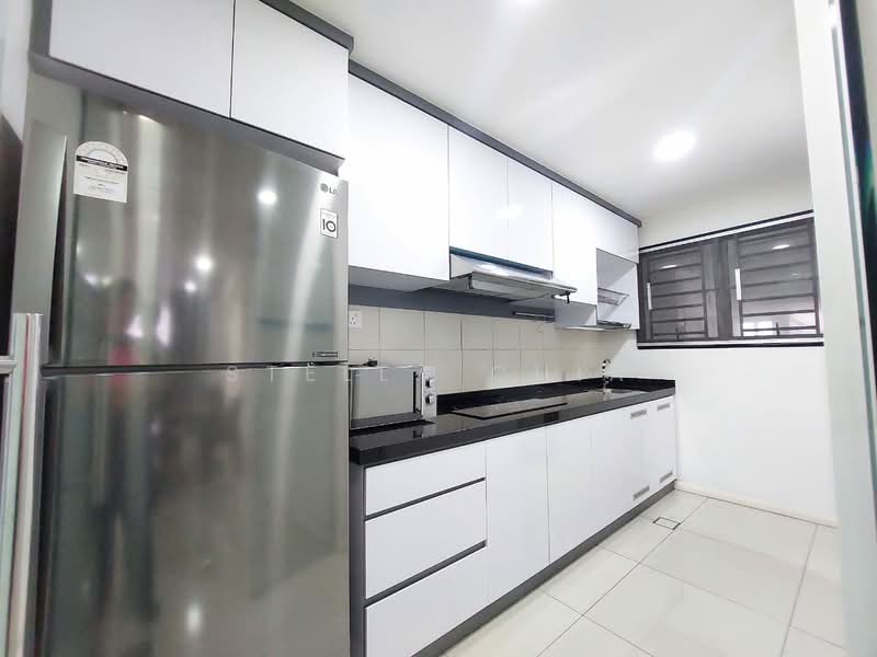 Condominium for Rent at The WaterEdge (Pinggiran Air) - Stella Chia - Kitchen - PropertyGuru.com.my