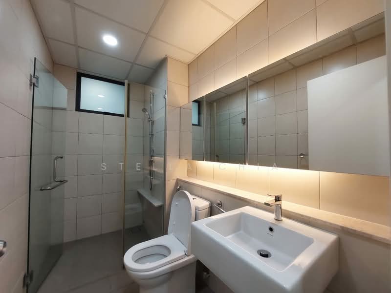 Condominium for Rent at The WaterEdge (Pinggiran Air) - Stella Chia - Bathroom - PropertyGuru.com.my