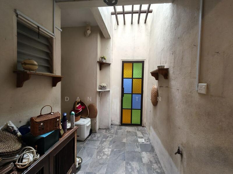 Double Storey House, Taman Wawasan 3, Puchong untuk Untuk Dijual - RM 900,000, Mac 2026 - Entrance - PropertyGuru.com.my