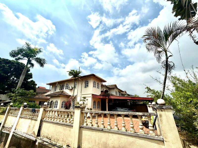 Rumah Teres 2 Tingkat untuk Dijual di Seksyen 27 (Shah Alam) - Nadia Shukri - Exterior - PropertyGuru.com.my