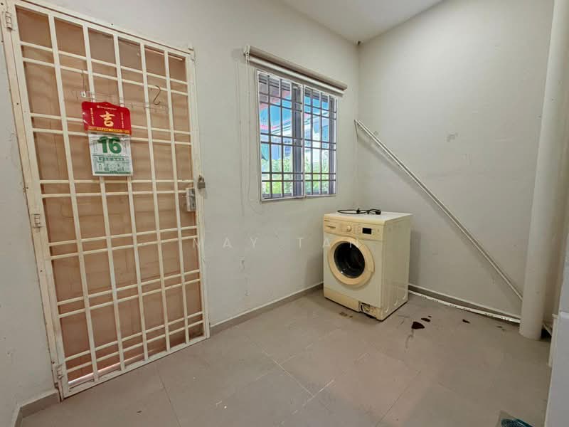 Semi-Detached House for Sale in Taman Delima (Kluang) - May Tan - Interior - PropertyGuru.com.my
