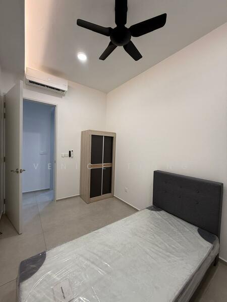 Condominium for Rent at EdgeWood Residences @ SkySanctuary - Venice Tiong - Bedroom - PropertyGuru.com.my