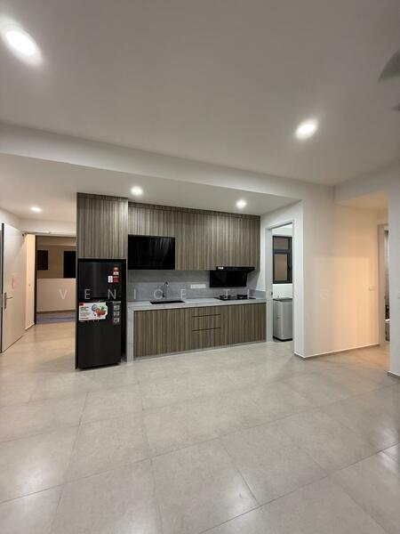 Condominium for Rent at EdgeWood Residences @ SkySanctuary - Venice Tiong - Kitchen - PropertyGuru.com.my