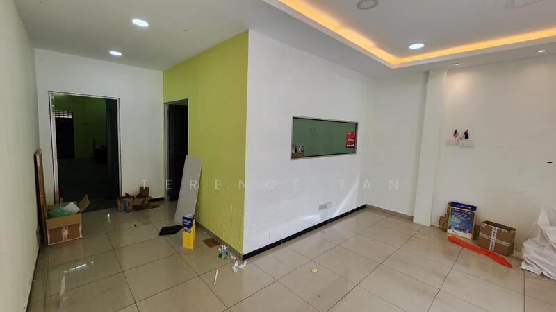 Shop for Rent in Ulu Tiram (Johor) - Terence Tan - Interior - PropertyGuru.com.my