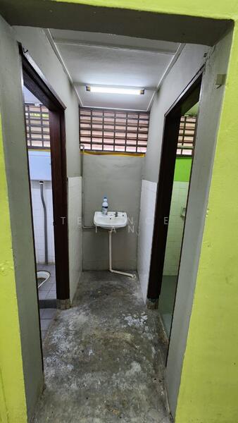 Shop for Rent in Ulu Tiram (Johor) - Terence Tan - Bathroom - PropertyGuru.com.my