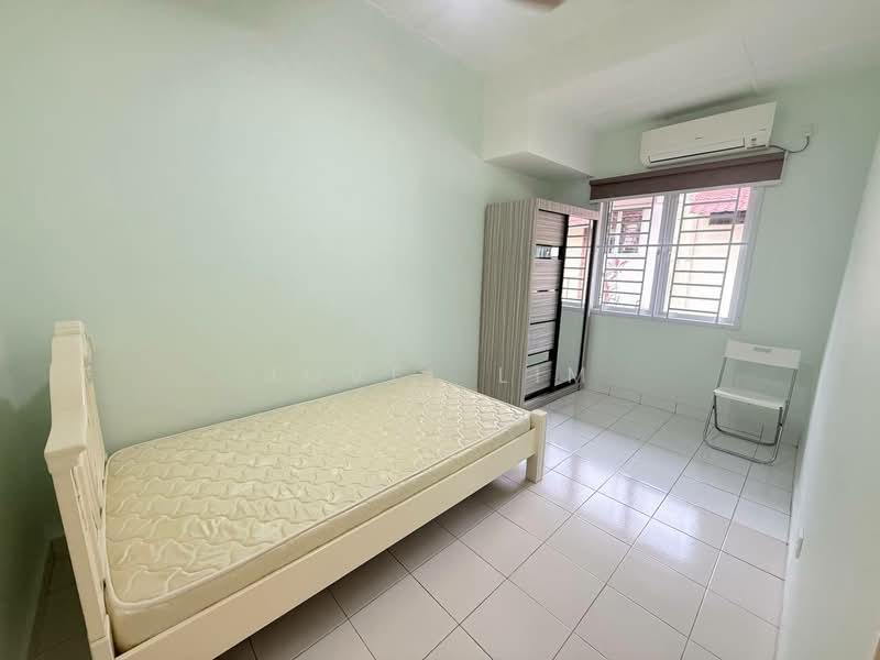 Rumah Teres 1 Tingkat untuk Dijual di Taman Pelangi Indah (Ulu Tiram) - Jovel Lim - Bedroom - PropertyGuru.com.my