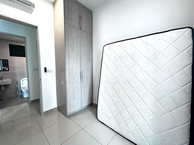 Service Residence for Sale at Citizen 2 - Andy Gan - Bathroom - PropertyGuru.com.my