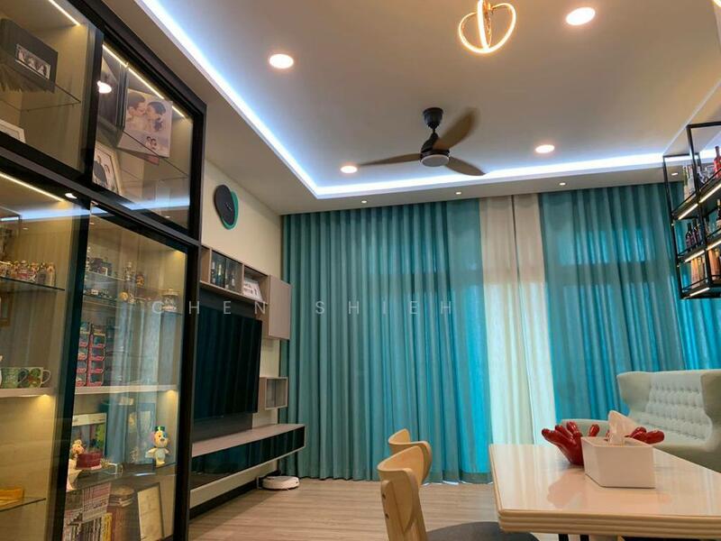 Service Residence for Sale at 8Scape Residence @ Sutera - Chen Shieh Yu - Living Room - PropertyGuru.com.my