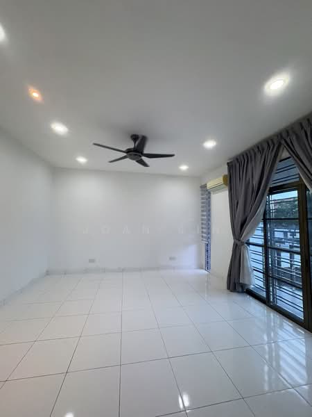 Rumah Teres 2 Tingkat untuk Disewa di Bandar Dato Onn (Tebrau) - Joan Sin - Living Room - PropertyGuru.com.my