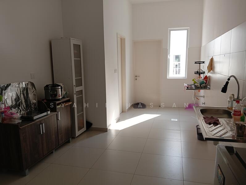 Untuk Disewa - Celyn @ Bayu Sutera