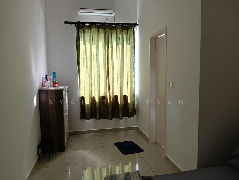 Untuk Disewa - Celyn @ Bayu Sutera