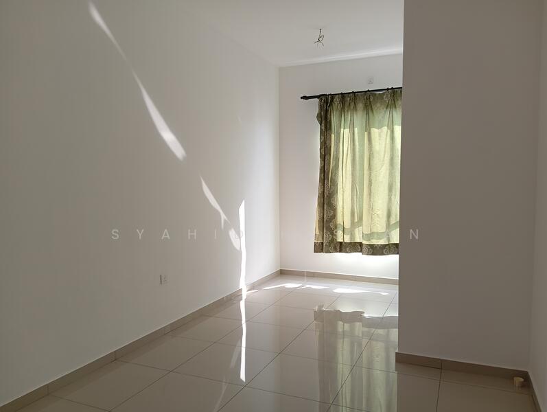 Untuk Disewa - Celyn @ Bayu Sutera